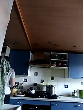 Snapshot of Astrid-Gilbert chatting on February 18, 2025, 7:43 am Astrid-Gilbert online show from February 18, 2025, 7:43 am