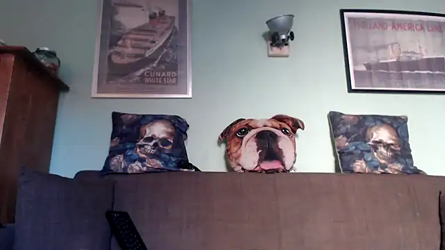 Snapshot of Astrid-Gilbert chatting on March 20, 2025, 8:09 am Astrid-Gilbert online show from March 20, 2025, 8:09 am