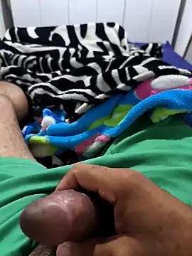 Snapshot of Vandre1235 chatting on September 9, 2025, 3:06 am Vandre1235 online show from September 9, 2025, 3:06 am