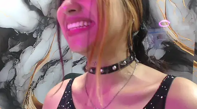 Snapshot of emily_fox_3 chatting on February 17, 2025, 3:09 pm emily fox 3 online show from February 17, 2025, 3:09 pm