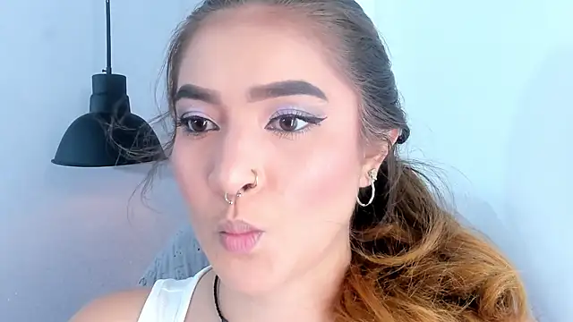 Shanntal  online show from October 11, 2025, 7:56 pm