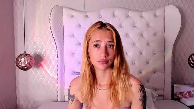 Snapshot of zoe_taylorr1 chatting on March 14, 2025, 4:10 am zoe taylorr1 online show from March 14, 2025, 4:10 am
