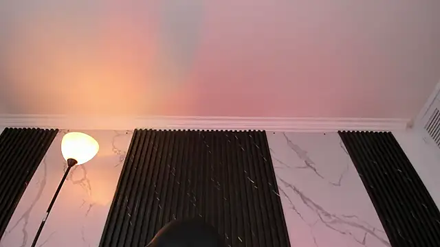 Snapshot of SadieManson_ chatting on March 5, 2025, 4:02 pm SadieManson online show from March 5, 2025, 4:02 pm