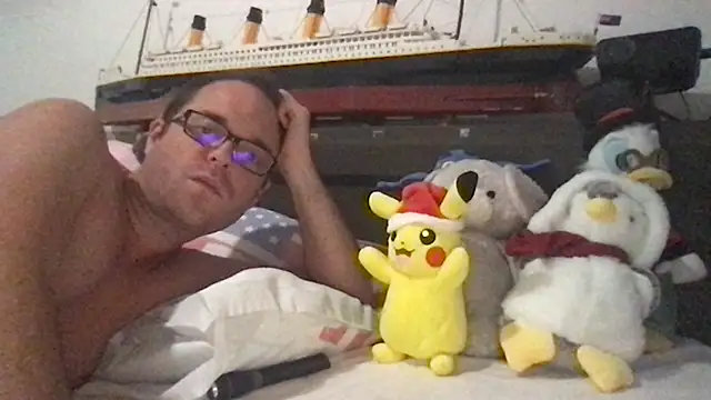 Snapshot of Funnyjul31 chatting on November 15, 2025, 6:48 pm Funnyjul31 online show from November 15, 2025, 6:48 pm