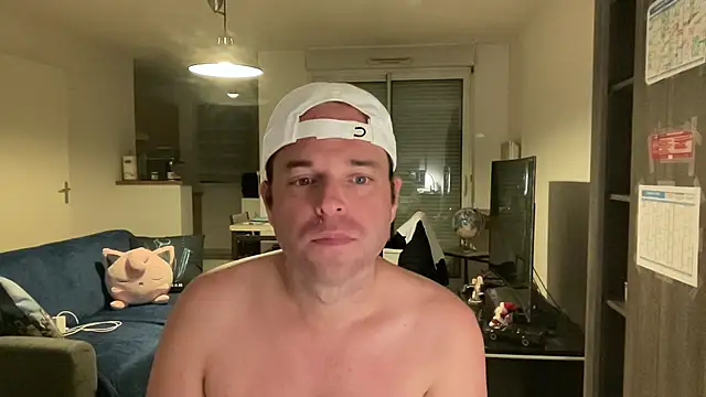 Snapshot of Funnyjul31 chatting on November 19, 2025, 6:52 pm Funnyjul31 online show from November 19, 2025, 6:52 pm