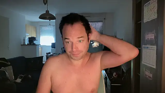 Snapshot of Funnyjul31 chatting on November 28, 2025, 11:13 am Funnyjul31 online show from November 28, 2025, 11:13 am