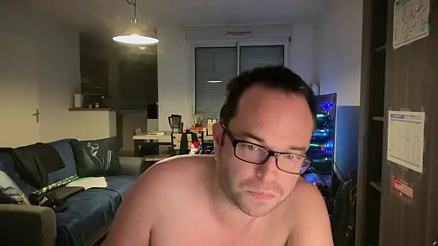 Snapshot of Funnyjul31 chatting on December 13, 2025, 7:53 pm Funnyjul31 online show from December 13, 2025, 7:53 pm