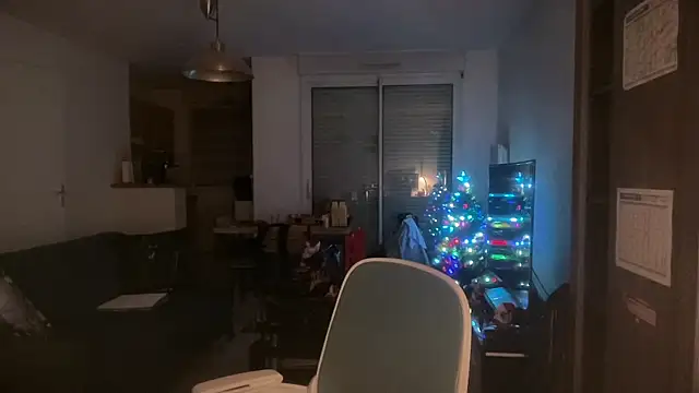 Snapshot of Funnyjul31 chatting on December 16, 2025, 7:19 pm Funnyjul31 online show from December 16, 2025, 7:19 pm