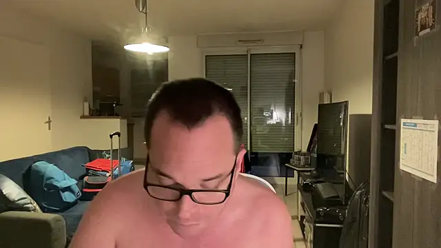 Snapshot of Funnyjul31 chatting on January 10, 2026, 5:04 pm Funnyjul31 online show from January 10, 2026, 5:04 pm