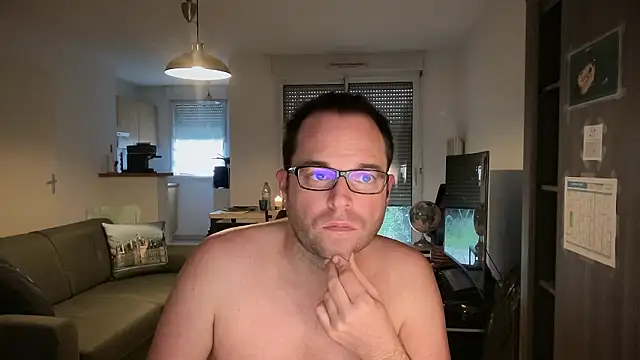 Snapshot of Funnyjul31 chatting on February 2, 2026, 4:27 pm Funnyjul31 online show from February 2, 2026, 4:27 pm