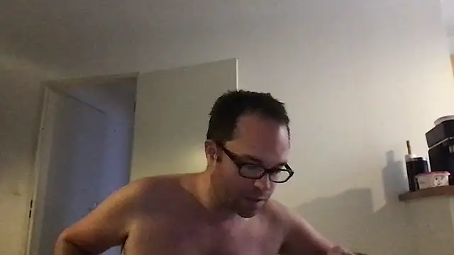 Snapshot of Funnyjul31 chatting on February 10, 2026, 4:33 pm Funnyjul31 online show from February 10, 2026, 4:33 pm