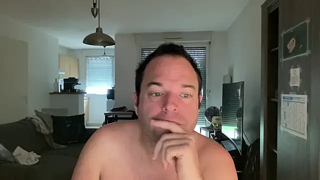 Snapshot of Funnyjul31 chatting on February 14, 2026, 11:18 am Funnyjul31 online show from February 14, 2026, 11:18 am