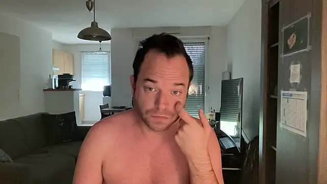 Snapshot of Funnyjul31 chatting on February 16, 2026, 10:11 am Funnyjul31 online show from February 16, 2026, 10:11 am