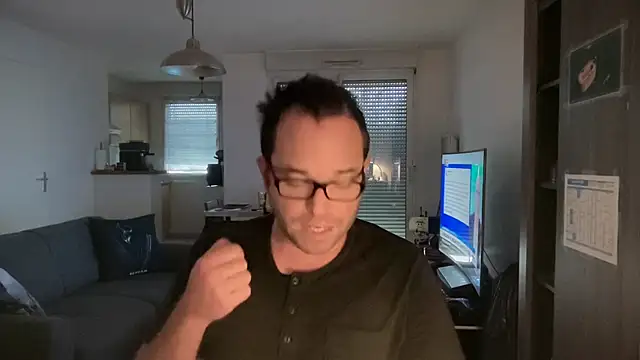 Snapshot of Funnyjul31 chatting on February 19, 2026, 12:23 pm Funnyjul31 online show from February 19, 2026, 12:23 pm