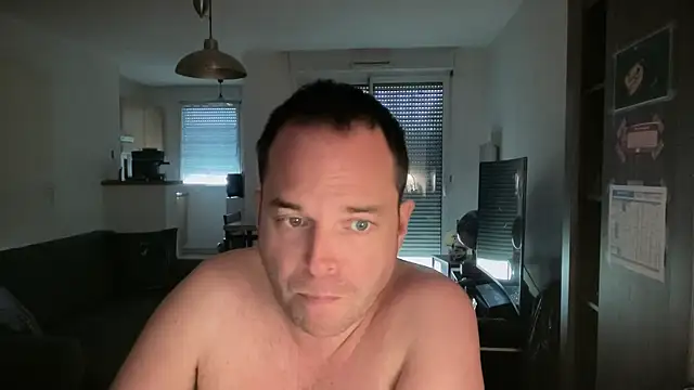 Snapshot of Funnyjul31 chatting on February 28, 2026, 2:40 pm Funnyjul31 online show from February 28, 2026, 2:40 pm