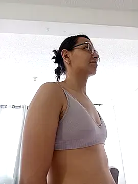 Snapshot of bri_ali chatting on March 11, 2025, 8:20 pm bri ali online show from March 11, 2025, 8:20 pm