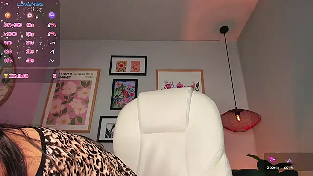 nina  dixon online show from March 18, 2025, 11:20 pm