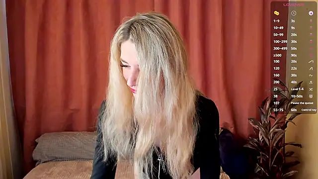 Snapshot of skinnyladyy chatting on March 18, 2026, 2:26 am skinnyladyy online show from March 18, 2026, 2:26 am