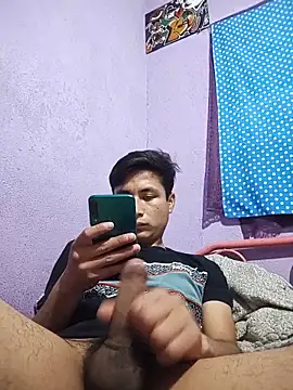 Snapshot of EduardoEspinoza12 chatting on October 15, 2025, 8:31 pm EduardoEspinoza12 online show from October 15, 2025, 8:31 pm