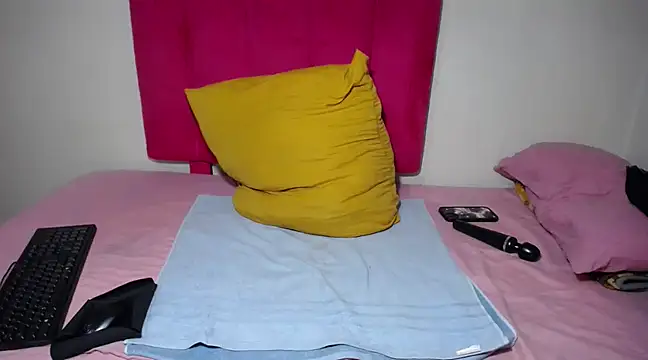 Snapshot of Mywife777 chatting on March 20, 2025, 7:47 am Mywife777 online show from March 20, 2025, 7:47 am