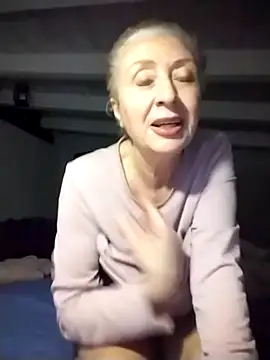 Snapshot of divinaerotica chatting on January 6, 2026, 6:00 pm divinaerotica online show from January 6, 2026, 6:00 pm