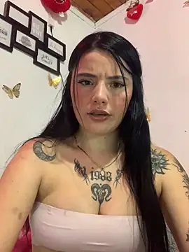 Snapshot of Alejandra_md chatting on January 27, 2025, 12:43 am Alejandra md online show from January 27, 2025, 12:43 am
