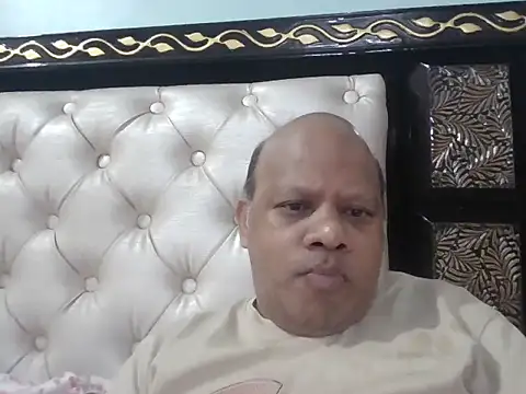 Snapshot of SeductiveStar chatting on October 23, 2025, 12:37 pm SeductiveStar online show from October 23, 2025, 12:37 pm