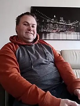 Snapshot of Pourleplasirs chatting on March 9, 2025, 3:27 pm Pourleplasirs online show from March 9, 2025, 3:27 pm