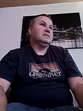 Snapshot of Pourleplasirs chatting on November 11, 2025, 1:11 pm Pourleplasirs online show from November 11, 2025, 1:11 pm