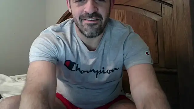 Snapshot of Troyt87 chatting on January 12, 2026, 5:45 am Troyt87 online show from January 12, 2026, 5:45 am