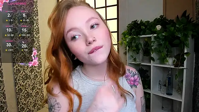 Maya Light online show from February 15, 2025, 4:47 am