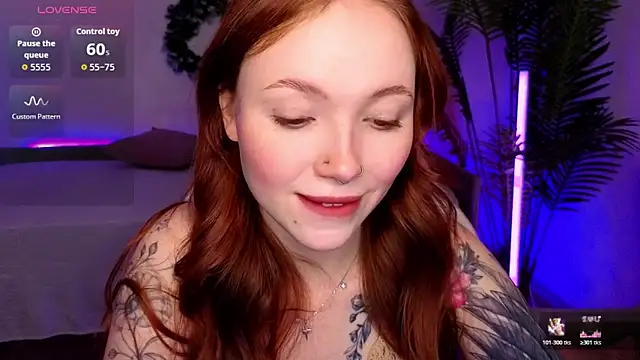 Snapshot of Maya_Light chatting on January 18, 2026, 1:42 am Maya Light online show from January 18, 2026, 1:42 am