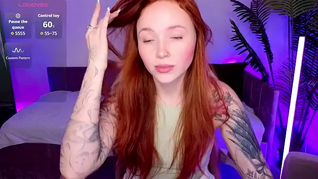 Snapshot of Maya_Light chatting on February 11, 2026, 8:41 am Maya Light online show from February 11, 2026, 8:41 am