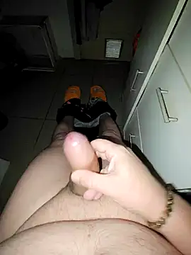 Usame como quieras online show from November 26, 2025, 4:02 am