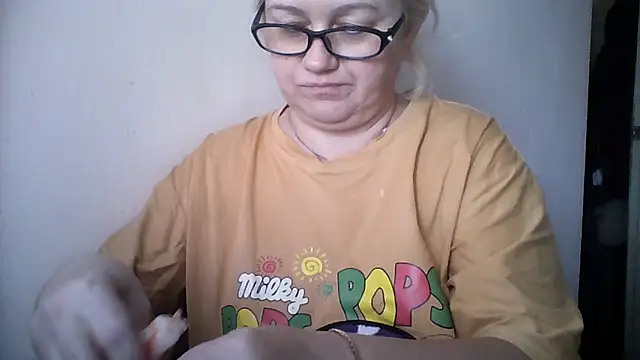 Snapshot of Mayya4321 chatting on October 25, 2025, 8:22 am Mayya4321 online show from October 25, 2025, 8:22 am