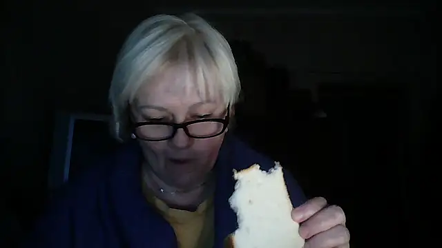 Mayya4321 online show from February 25, 2026, 3:21 pm