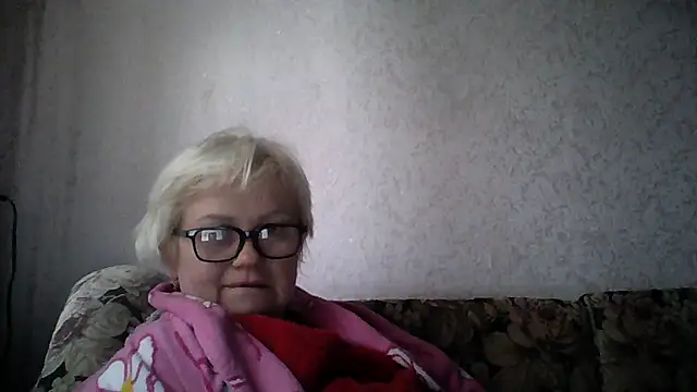 Mayya4321 online show from April 1, 2026, 1:41 pm