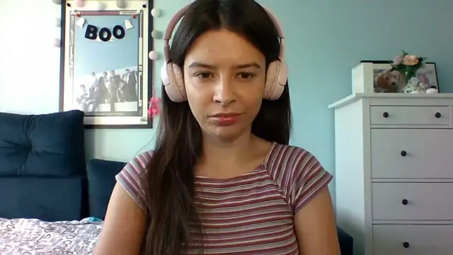 LariceSexy online show from September 24, 2025, 12:08 pm