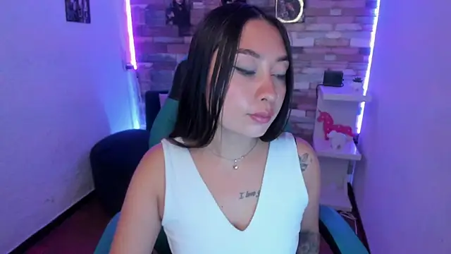 Snapshot of miss_isabella_m chatting on February 11, 2025, 12:37 pm miss isabella m online show from February 11, 2025, 12:37 pm