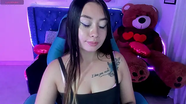 Snapshot of miss_isabella_m chatting on February 20, 2025, 3:41 pm miss isabella m online show from February 20, 2025, 3:41 pm