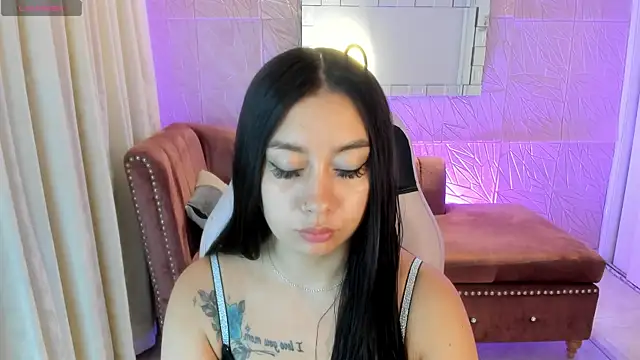 miss isabella m online show from May 21, 2026, 12:23 pm