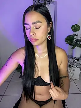 Snapshot of meli_ortiz_ chatting on February 23, 2026, 2:47 pm meli ortiz online show from February 23, 2026, 2:47 pm