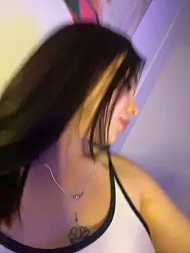 eileensophi online show from February 8, 2025, 6:22 am