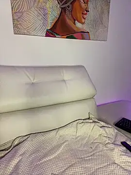 eileensophi online show from March 16, 2025, 2:21 am