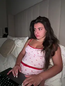cute carly  online show from May 29, 2026, 9:35 pm