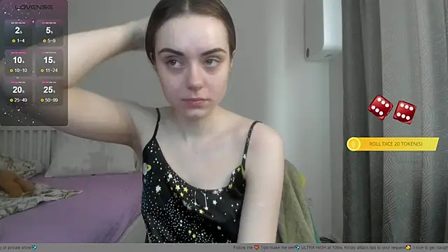 Snapshot of Hustle_Babyy chatting on November 12, 2025, 8:15 am Hustle Babyy online show from November 12, 2025, 8:15 am