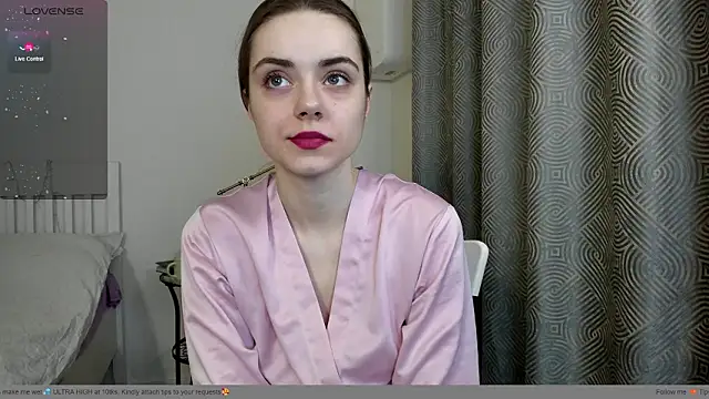 Snapshot of Hustle_Babyy chatting on March 5, 2026, 6:15 pm Hustle Babyy online show from March 5, 2026, 6:15 pm