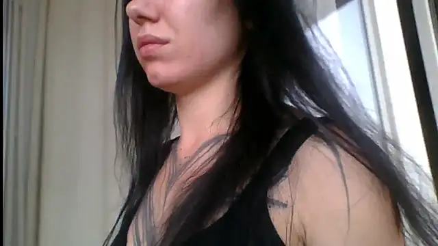 Snapshot of RussNocturnal chatting on November 7, 2025, 10:59 am RussNocturnal online show from November 7, 2025, 10:59 am