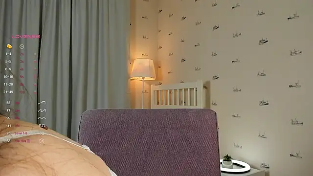 OdetteAven online show from February 20, 2025, 7:01 am