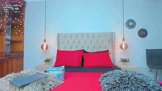 amanda29 online show from November 4, 2025, 7:24 pm